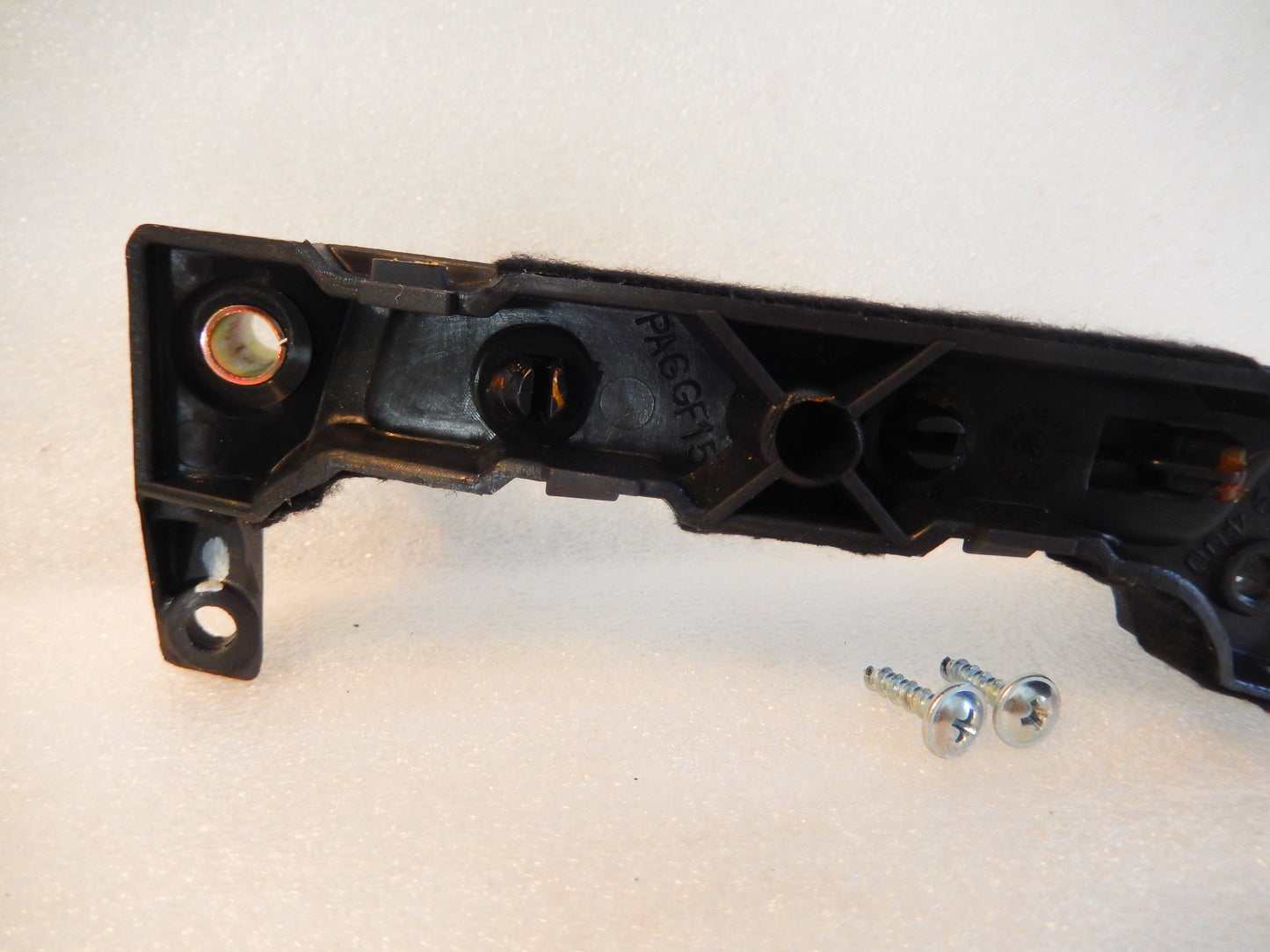 Maserati Quattroporte M139 Front Passenger Door Grab Handle Mount Post