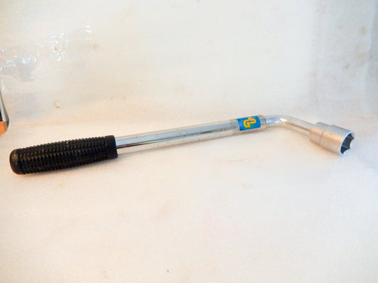 Maserati Quattroporte M139 OEM Expandable Lug Wrench