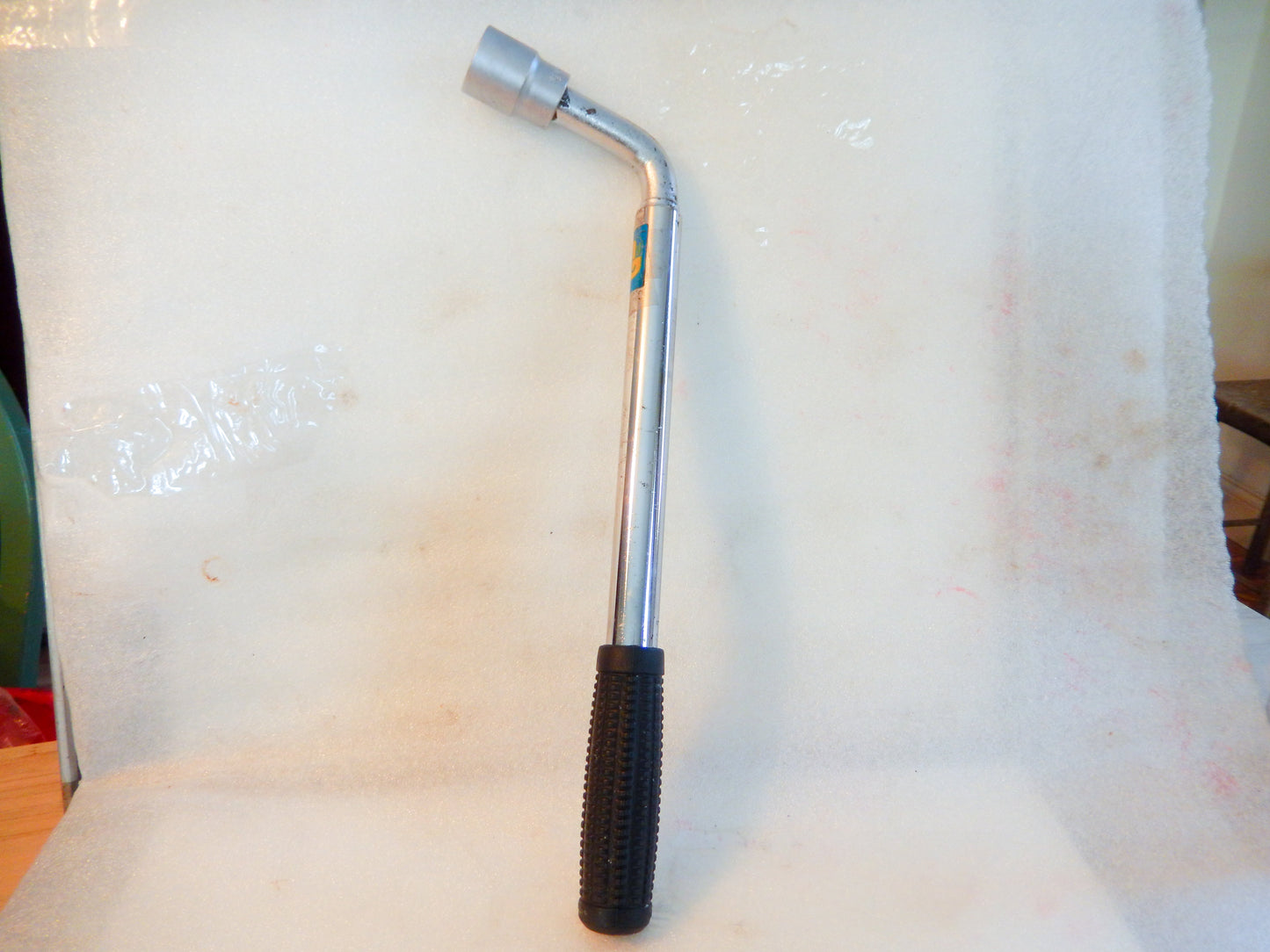 Maserati Quattroporte M139 OEM Expandable Lug Wrench